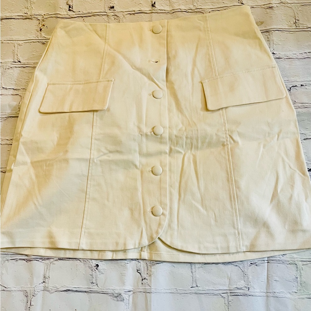 NEW WITH TAG Fransceska’s mini skirt